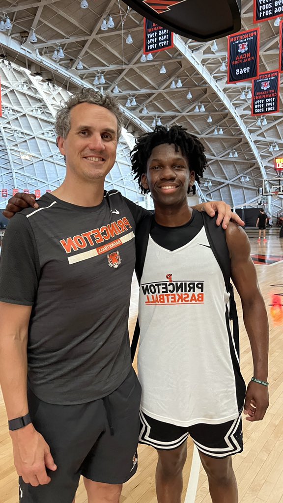 amir_crawford5's tweet photo. Had a GREAT time at the Princeton Elite Camp, loved competing with some really high level guys, and interacting with some really great coaches !!! #🅿️ @PrincetonMBB @CoachJJones55 @WFS_Basketball @Coach_Dawson https://t.co/7swRjirFVb