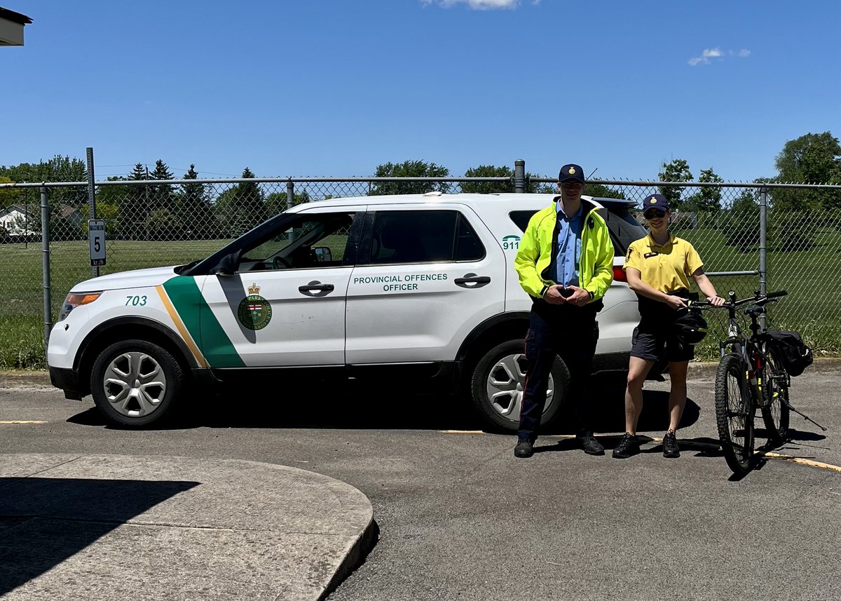 NiagParksPolice's tweet photo. Provincial Offences Officers Camryn Wade and Carson Criddle representing @NiagParksPolice at Community Safety Day at #NiagaraSafetyVillage with @NiagRegPolice @NiagaraRegion @OPP_News @WellandFire @NiagaraEMS @Ontrasnport @ONresources @CanBorder https://t.co/6YpLZNLSzD