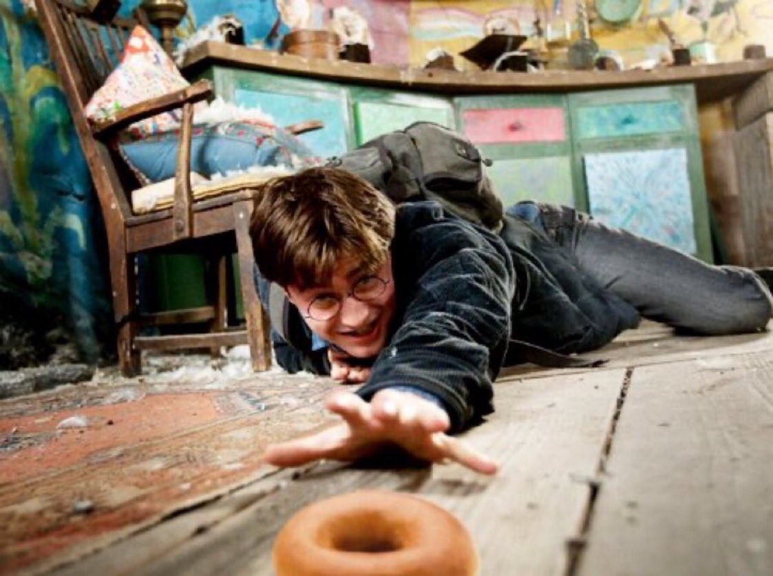 HPotterUniverse's tweet photo. Today is #NationalDonutDay! https://t.co/679J6koMTr