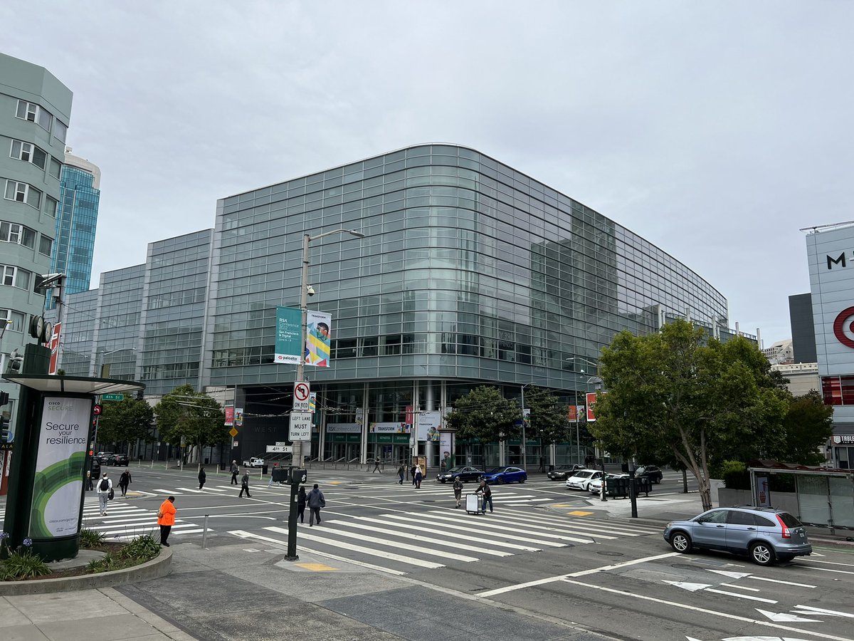 twostraws's tweet photo. If you know, you know. #WWDC22 https://t.co/EroMJ3pwvn