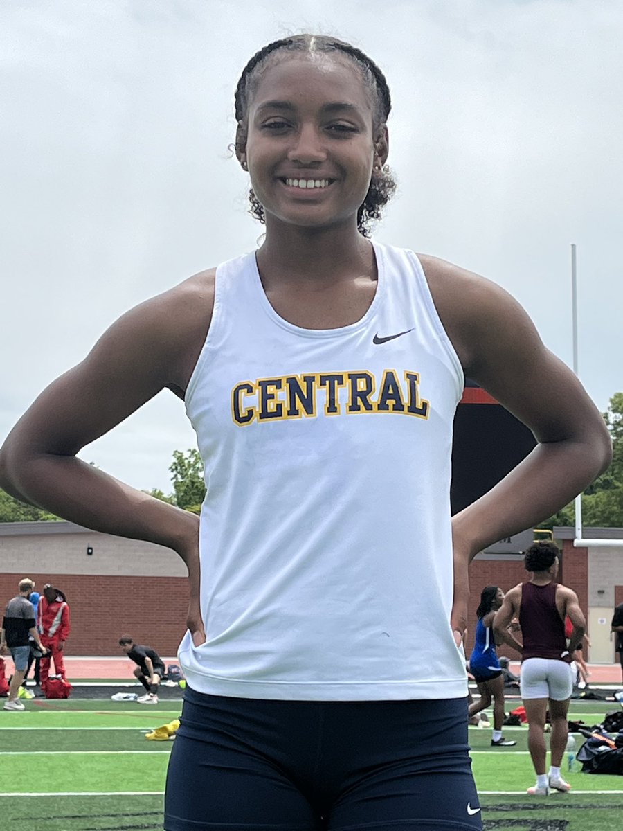 💪🏽⚡️All-State Alert⚡️💪🏽
Congrats to Shield Maiden <a href="/KyleiAnderson5/">Kylei Anderson</a> on her All-State in 100 Hurdles.