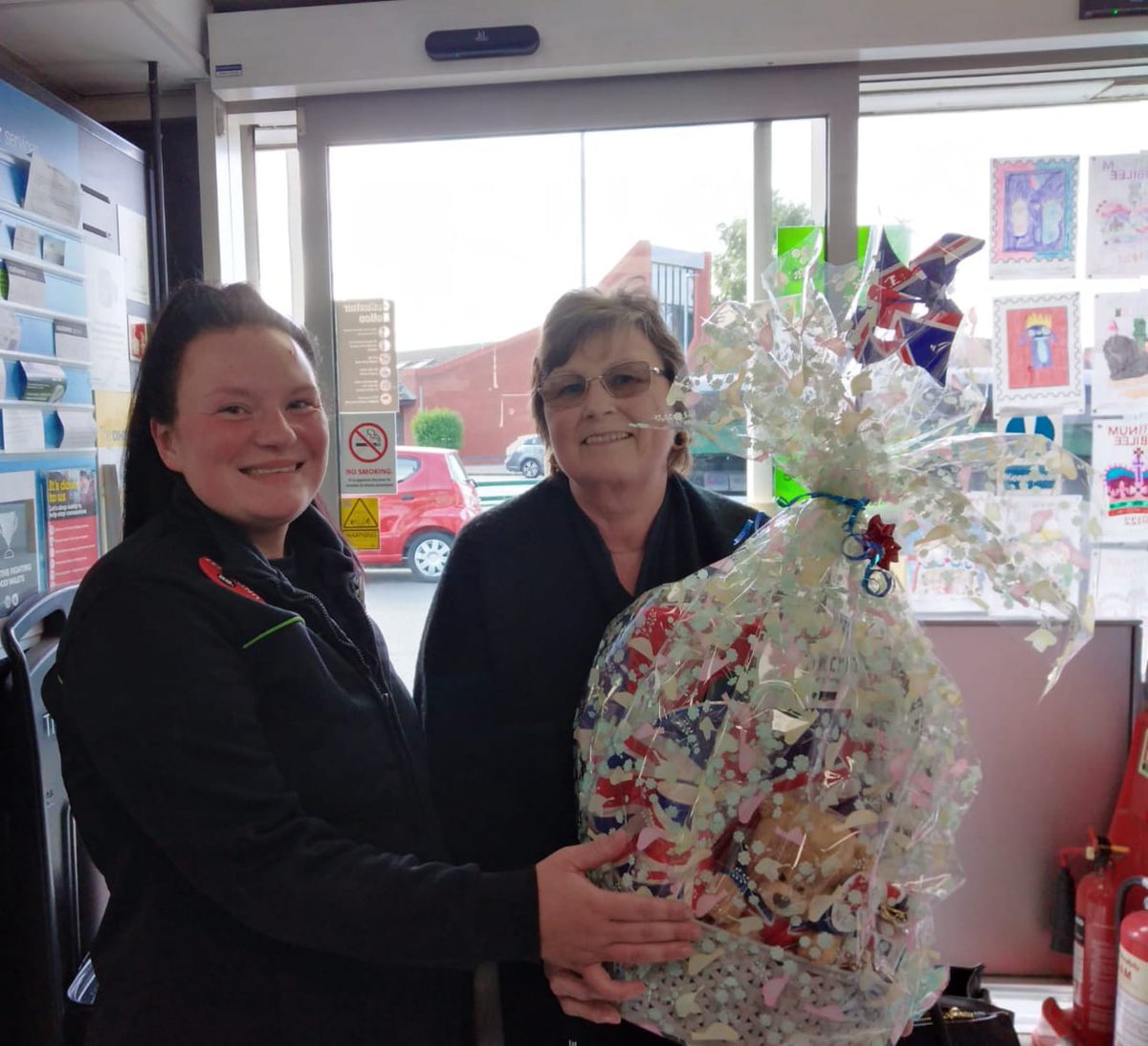 paul lakin tweet media