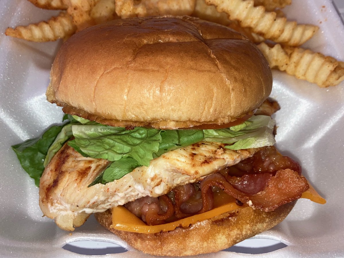 edunicki's tweet photo. My spouse is so kind! I have my Cajun Club and it’s good. Who needs Zaxby’s when you have a chef? No one ✌🏼 https://t.co/c9J995lDdX