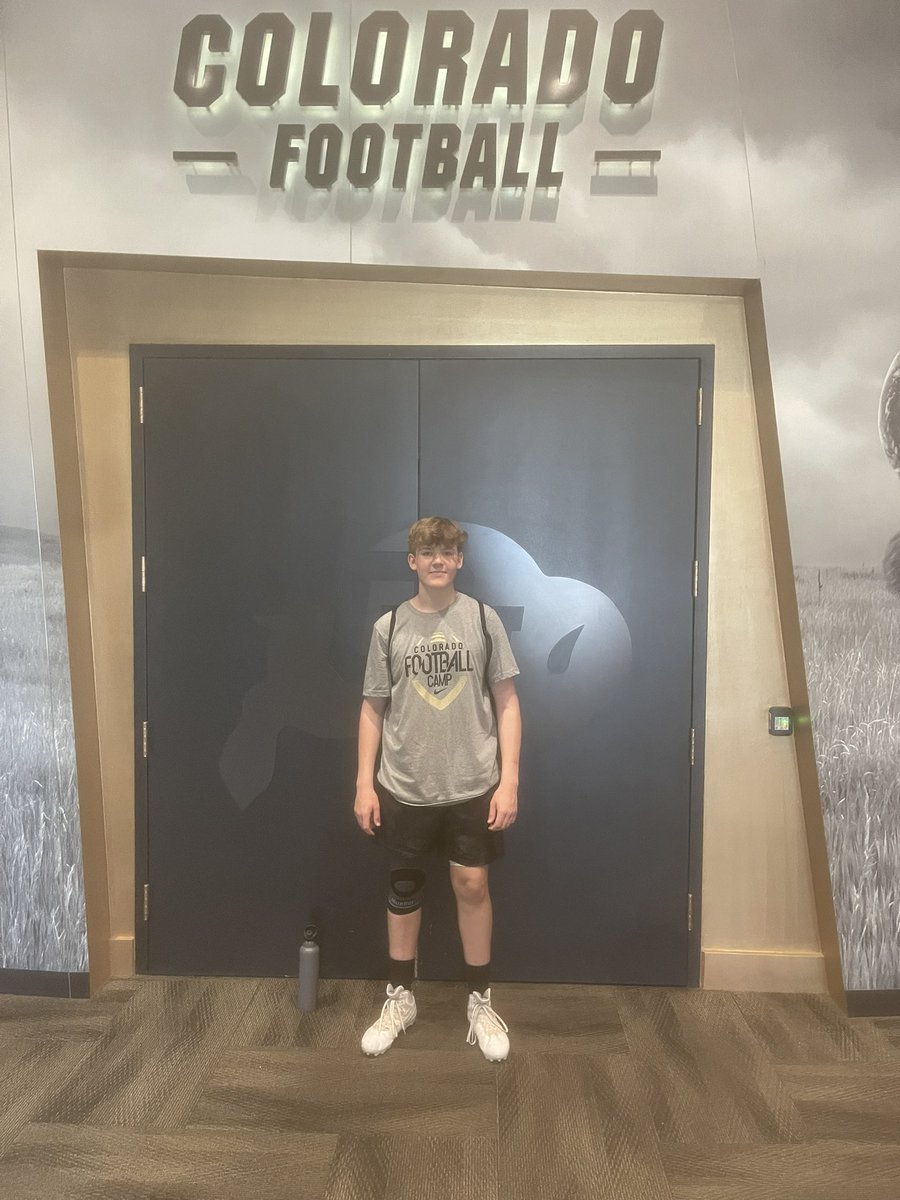 Had an awesome camp today at <a href="/CUBuffsFootball/">Colorado Buffaloes Football</a>. Got to work in a smaller group and really focus on the intricacies of snapping. <a href="/KohlsSnapping/">Kohl's Snapping Camps</a> <a href="/cameronwarchuck/">Cameron Warchuck</a> <a href="/CoachReino/">Chris Reinert</a> <a href="/AndrewKros/">Andrew Kros</a> #EagleDNA #kohlselite