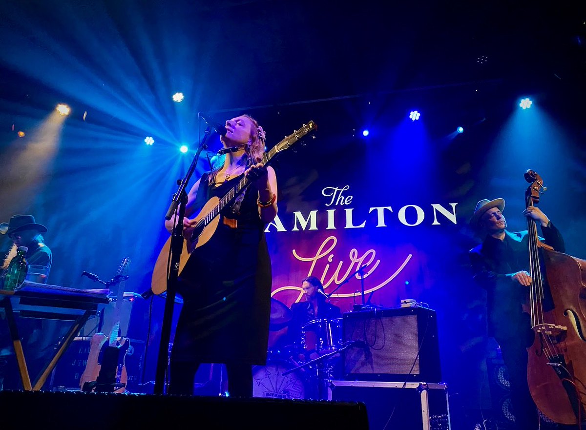 vwmule's tweet photo. .⁦@eilenjewell⁩ ⁦@thehamiltondc⁩ Audio: https://t.co/R0mXi8vw8W https://t.co/lMvNxvYDq2