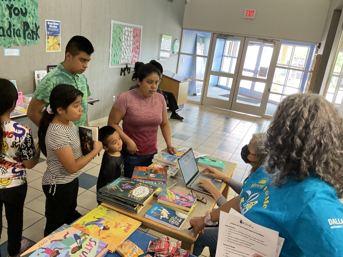 TabathaRobb1's tweet photo. Yay, we got a couple of more families @dallaslibrary #ReadforMe2022 event.
@DISD_Libraries @DallasReads https://t.co/vOy6vnW8Gr
