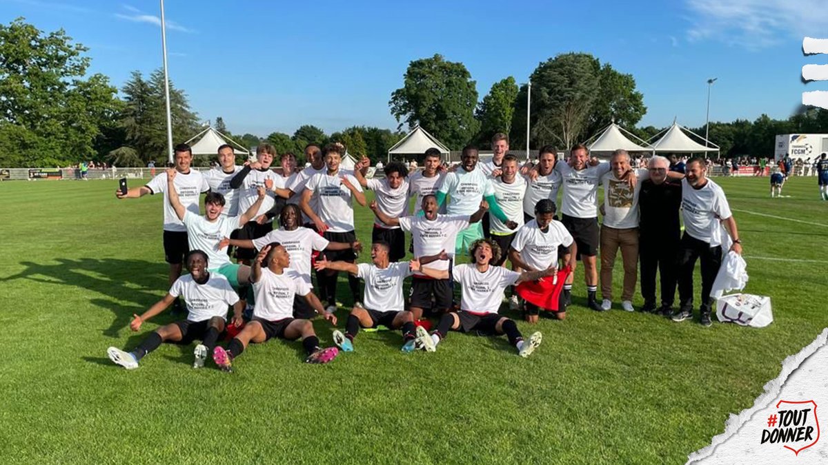 staderennais's tweet photo. [ACADEMIE]

🔥 Après un match d'anthologie face à Guipry-Messac (7-4), la réserve du Stade Rennais accède au championnat de 𝗡𝗮𝘁𝗶𝗼𝗻𝗮𝗹 𝟮 !

👏 Bravo à nos jeunes rennais pour leur magnifique saison ! https://t.co/elCkj8UT9o