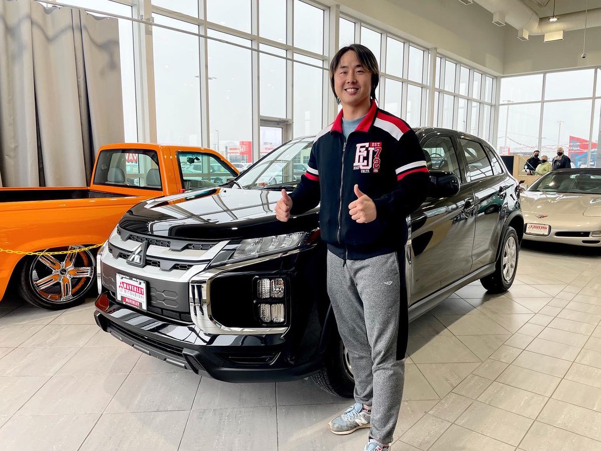 WaverleyMits's tweet photo. Congratulations to Hyunjin on his brand new 2022 Mitsubishi RVR! Thank you so much for your business. We know you’ll love your new Mitsubishi!🤩 https://t.co/PwbqRXrB1b