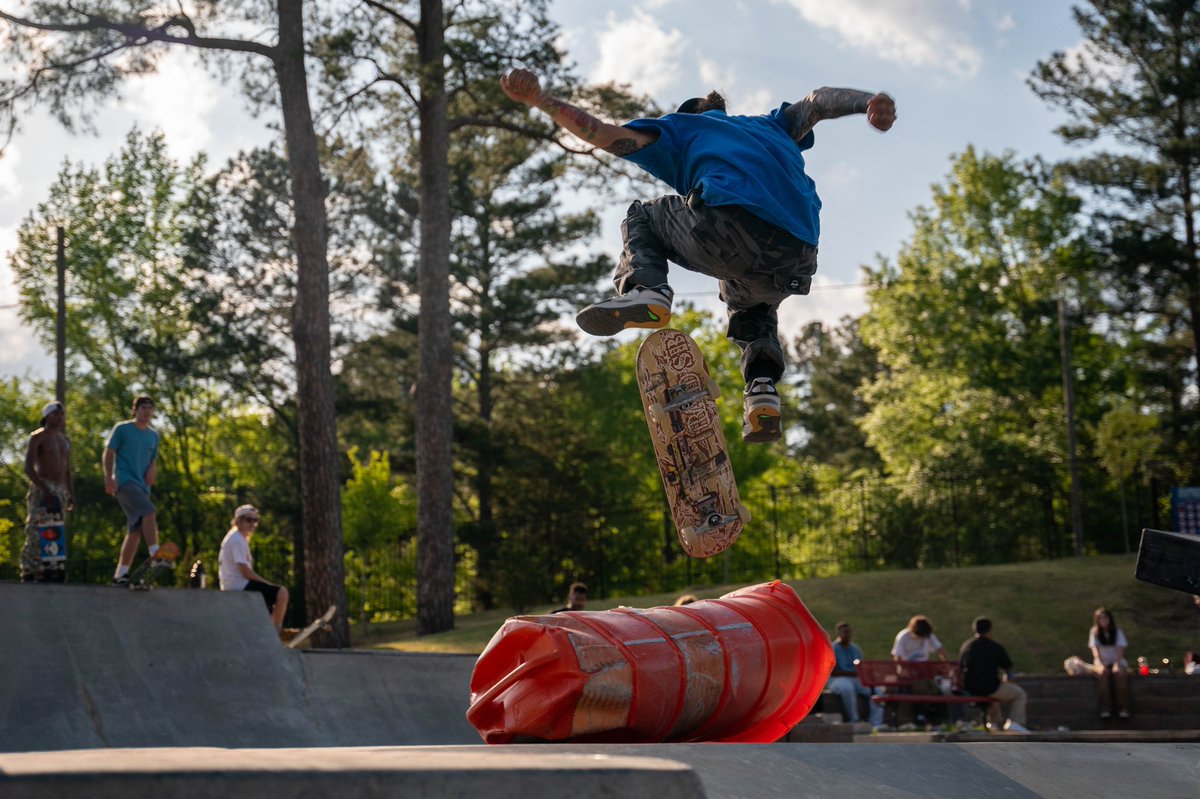sb_raid's tweet photo. This is your daily reminder to skate strapped!!! #skateboard #2a #raidsb #skatestrapped #skateandraid https://t.co/xYpimrkEiv