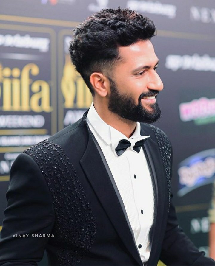 besabriyaaan's tweet photo. vicky kaushal is so pretty 🥺🤍 https://t.co/1Ajobvq1gB