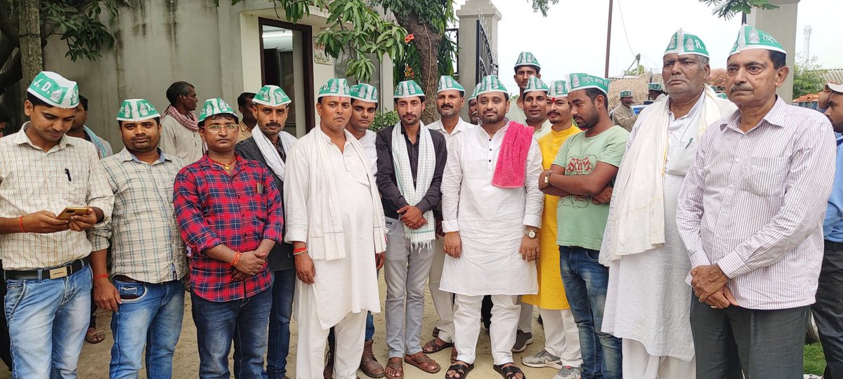 aloky14's tweet photo. @RJDforIndia @RJD_BiharState @yuva_rajad @DevendraYadavMP https://t.co/ucC4cZQXbT