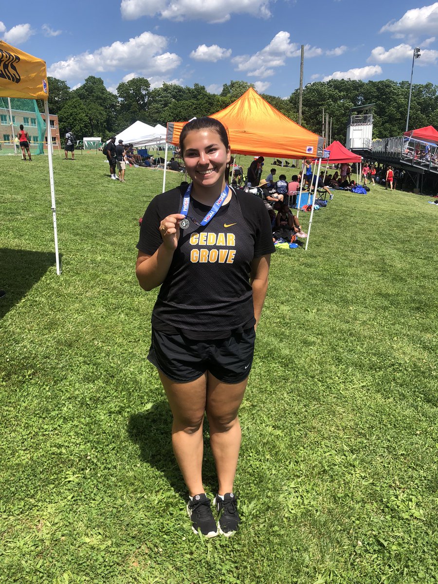 CGHSRUN's tweet photo. Julia places 2nd in Discus with a new PR of 93-5! Julia qualifies for the Group 1 Championship next weekend! https://t.co/jjAMGLn8MX