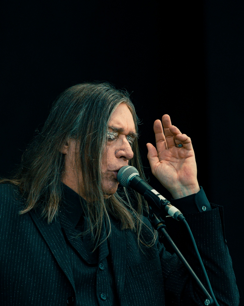 Primavera_Sound's tweet photo. Excuse me, do you have a moment to talk about Blixa Bargeld? 

📸: @Sergio_Alberth
@neubatenorg
@pullandbear https://t.co/4z46LN6qBf