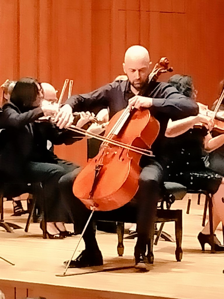 Concert de l'orquestra Ars Medica (integrada per metges) a l'auditori del <a href="/liceu1837/">Fundació Conservatori Liceu</a> 
Sabia que són bons metges, el que desconeixia és que fossin tan bons músics! Magistralment dirigits per <a href="/AlfonsReverte/">Alfons Reverté Casas</a> 
Els nostres metges són àngels i sonen com a àngels <a href="/COMBarcelona/">Col·legi Metges BCN</a>