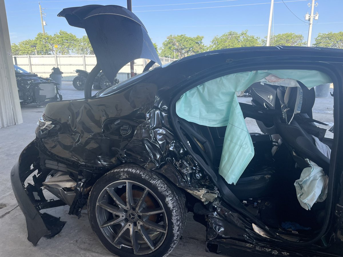 SOLEispeak's tweet photo. Thanking god 🙏 everyday for this life changing situation https://t.co/y1Pn7eFmTE
