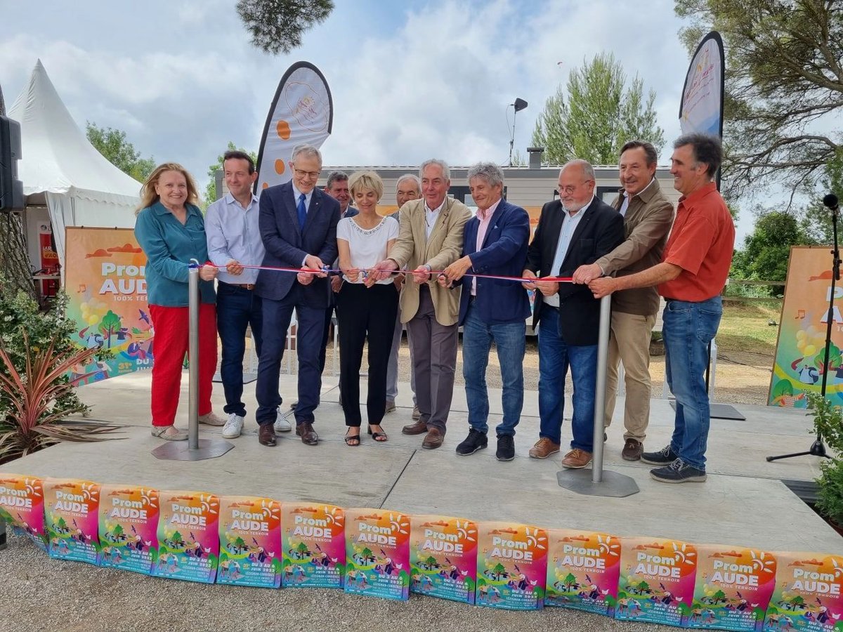 Daniele_herin's tweet photo. Ravie de retrouver le marché de #PromAude à Lézignan-Corbières qui valorise le savoir-faire et les producteurs audois. Des échanges enrichissants sur la promotion de notre territoire avec les organisateurs, exposants et partenaires. Félicitations pour cette 31e édition ! #Circo01 https://t.co/HMWojjQ0m1