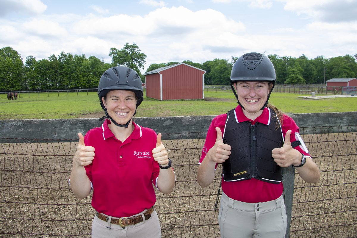 Tomorrow is the first day of New Jersey Equestrian Safety Week! If you are purchasing a new helmet during the week, there are some helpful tips to remember.

Go to: go.rutgers.edu/2022NJESW to check out the CDC Equestrian Helmet Safety Sheet.

#RUESC #Rutgers #NJESW #MindYourMelon