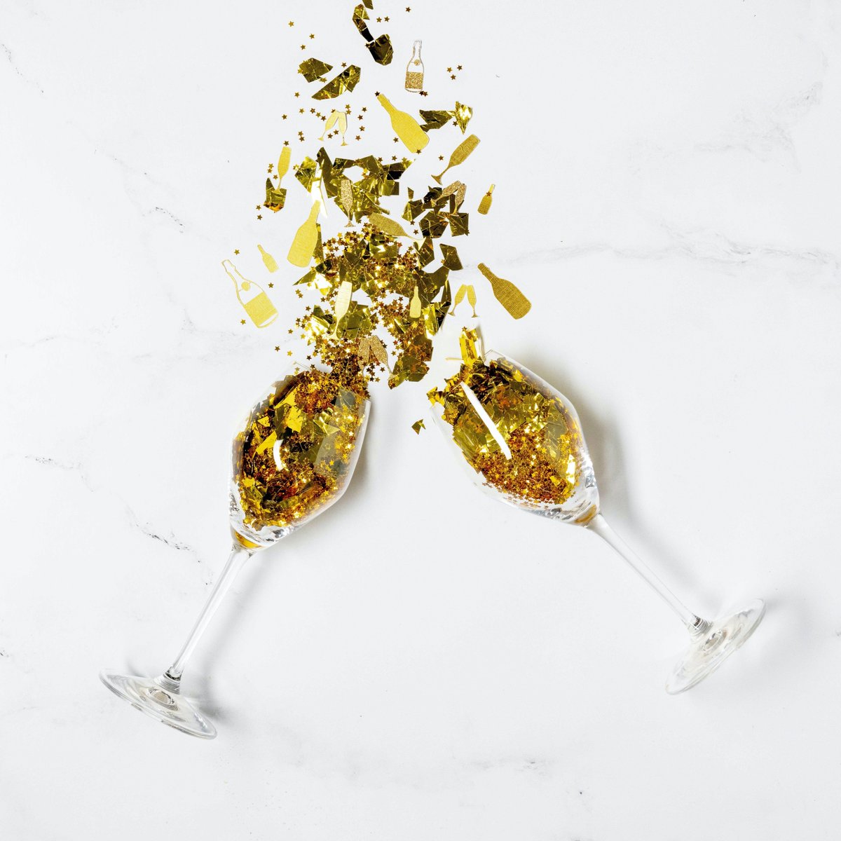 Happy #NationalBubblyDay!✨ What Gloria bubbly are you popping open tonight? 🍾🥂✨