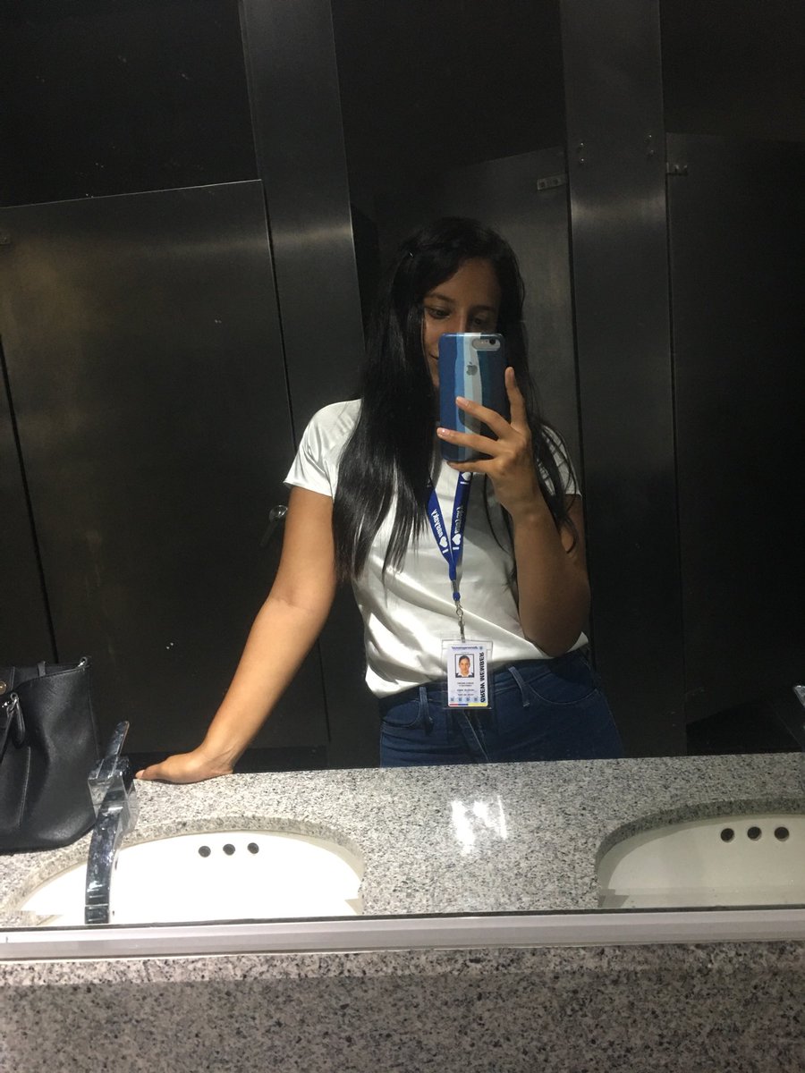itsdaniela97's tweet photo. https://t.co/f8JR6DtH3I
