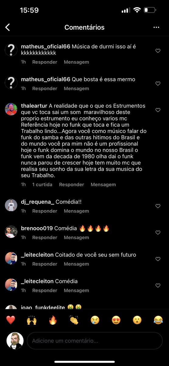 Estou tomando um cancelamento internacional. Parece estar vindo de um lugar bem distante pois não consigo compreender a língua que estão falando.