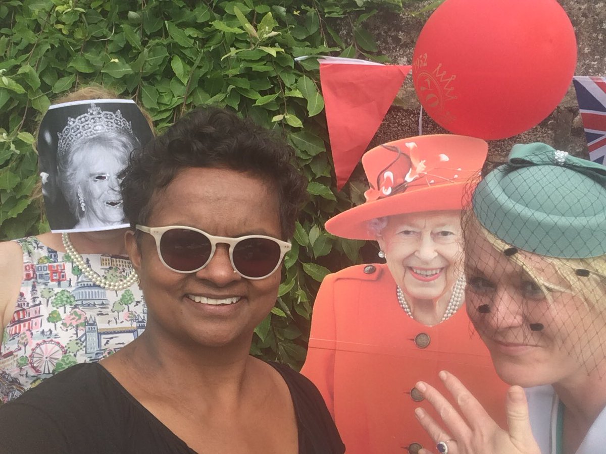 rubasiva's tweet photo. Clive place street party; Any excuse to gather with friends and neighbours, but thanks Maβam for the opportunity this time #jubilee #inwales https://t.co/HuXbBy2638