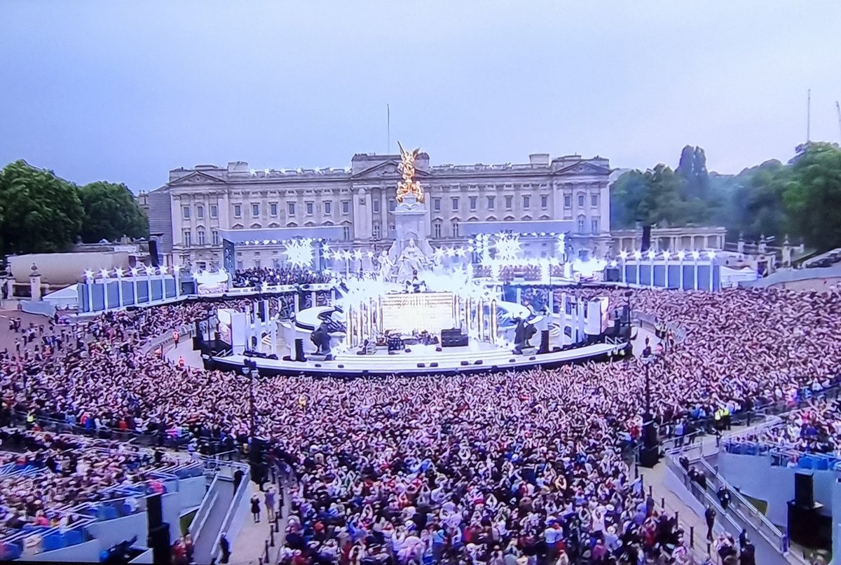 Anomalous London® tweet media