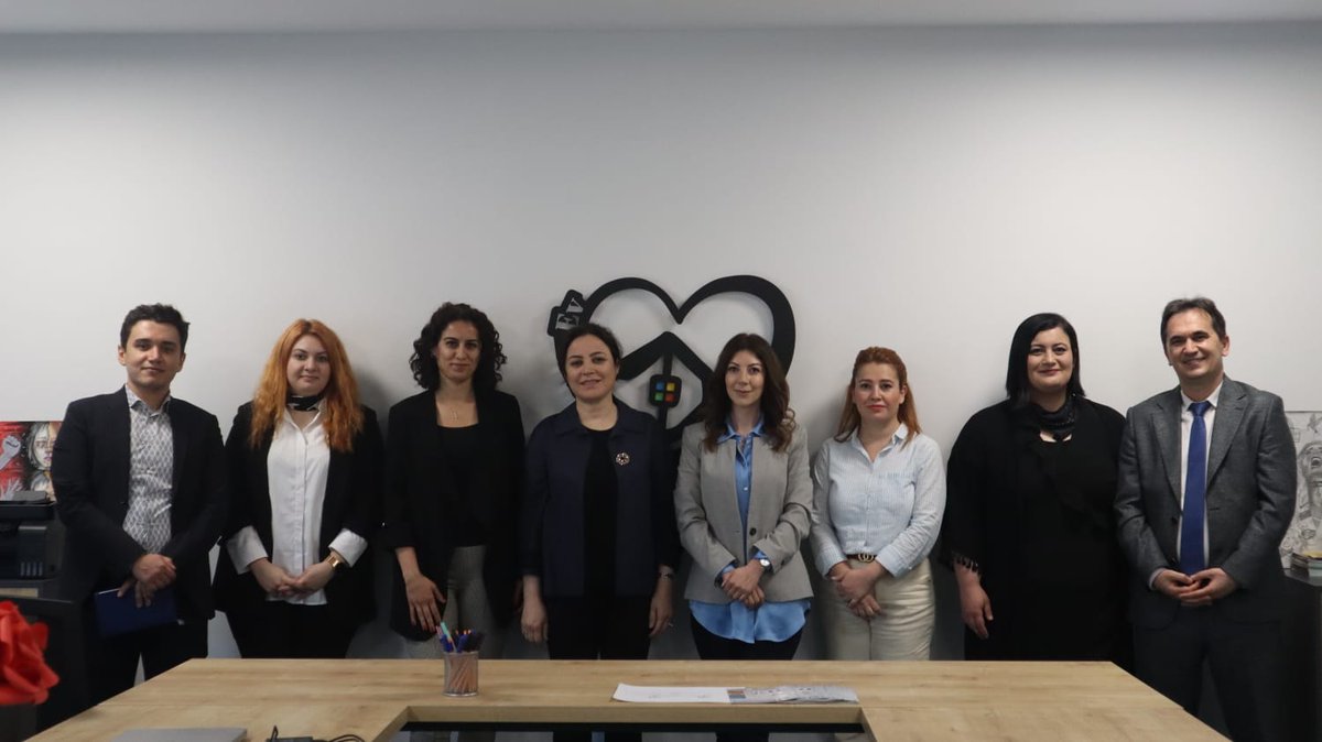 Beyaz Ev Proje sorumlularımız, odalarda yapılan çalışmaların uygulama rehberi oluşturması amacıyla katalog çalışmalarını tamamlamaktadır.
<a href="/tcgaziosmanpasa/">T.C. Gaziosmanpaşa Kaymakamlığı</a>