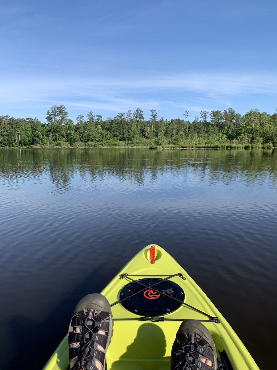 Qtowndawg's tweet photo. Had a good morning on the lake just paddling around. #kayaking #crescent #liveinthecurrent https://t.co/pwJwDiwsGS