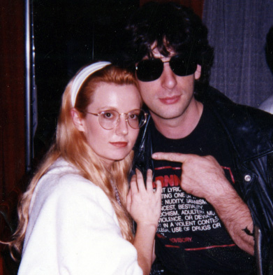 ColleenDoran's tweet photo. Me. And @neilhimself About 1994. https://t.co/QBrqFjiID4