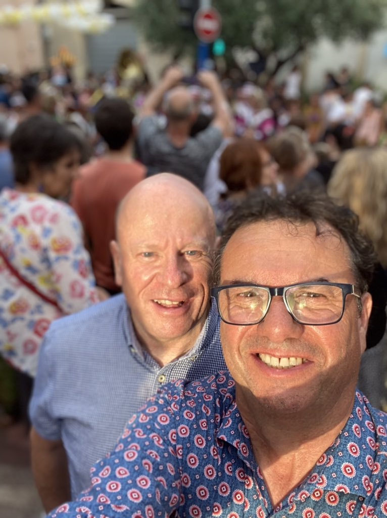 BergeonL's tweet photo. Au Festival des Fanfares à #Montpellier avec Éric Penso, maire de Clapiers.
Quel plaisir de se retrouver dans cette belle ambiance après 2 ans de privation!

#legislatives2022 
#circo3403 https://t.co/DI7hai0Fo8