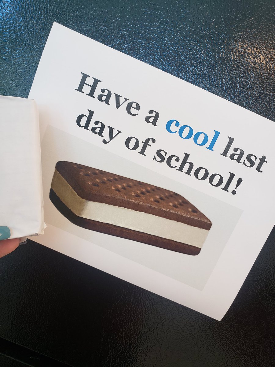 CapistranoES's tweet photo. Celebrated Staff & Students on our last day of 2021-2022! Proud of the teamwork & strength of our #CapistranoStrong Team!🦅🎉👏💙 #THEDISTRICT @YsletaISD https://t.co/wQI4pCBHME