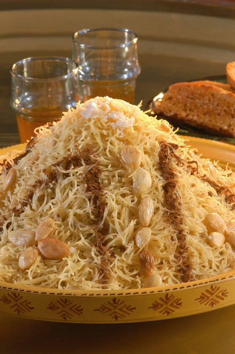 Cccc62Chaimae's tweet photo. @LE716lBVZ3umTwd @moumou_z1 @hafsi_ahmed1 وايه كيفوجو علينا مرة مرة بهاد الابداعات ديالهم عمرك شتي السفة الخضرة والكسكسو بلا قوام 👇🫣🤣🤣🤣🤣 https://t.co/IhApO6dSlz