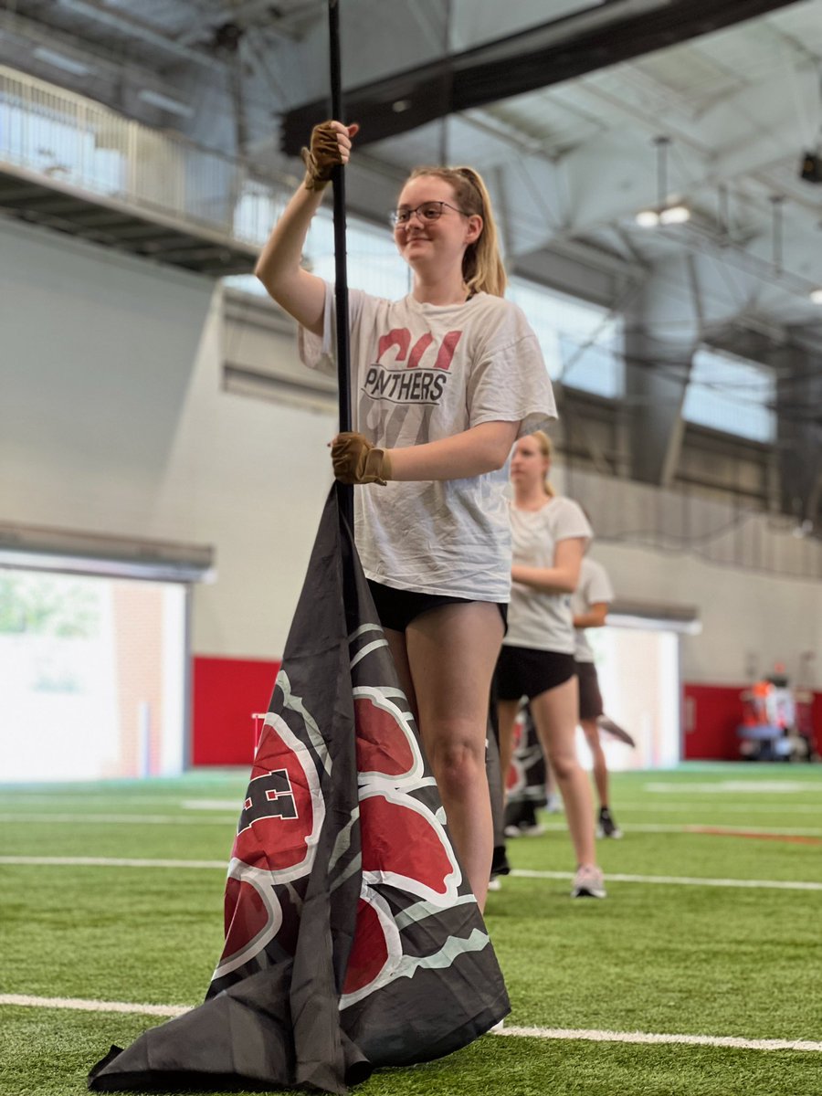 Diamonds_CHHS's tweet photo. We be hustling awoo‼️😤💪
 -
#chhsdiamonds #colorguard #diamondsdanceguard #gcisd #gcisdfinearts #marchingband #marching #colleyvilleheritageband #chhsband #winterguard #chhs #pfnd #dance #colorguardflag #colleyvilleheritagehighschool #chhsband #band #panthers #chpantherpride https://t.co/lZBZQ7VEI7