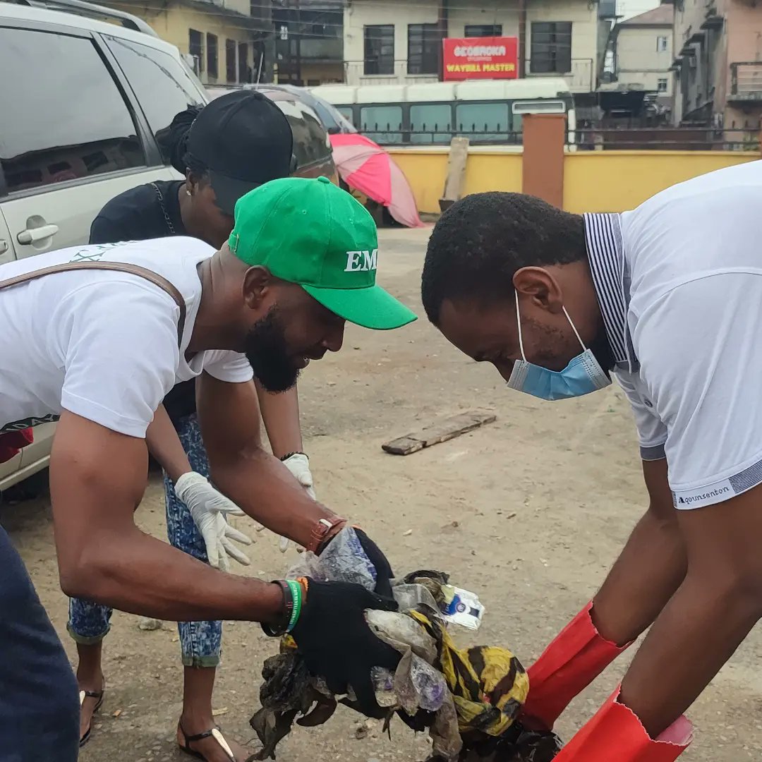 Jnwamson's tweet image. Environment is an integral part of Human life&amp;amp;it needs maximum attention&amp;amp;protection,it influences D growth, development&amp;amp; survival of humanity.I&amp;amp;some climate activist engaged in a Cleanup Exercise as there's need 2take action&amp;amp;save our Earth. #OnlyOneEarth #WorldEnvironmentDay2022