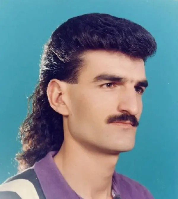 EmaSullivan's tweet photo. If you say you have a mullet and it doesn't look like this, get in the bin. #BusinessUpFront #PartyInTheBack https://t.co/Nk7qx55ewx