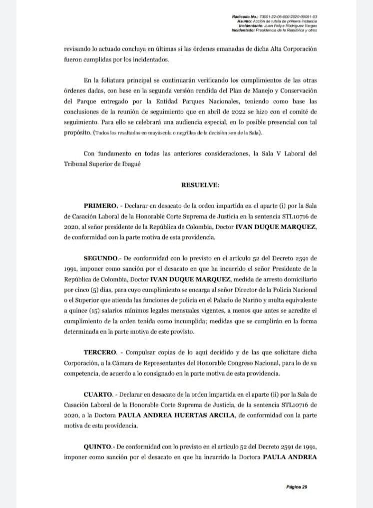 ma_camiladiaz's tweet photo. ¡Atención! #PrimiciaW de @diana_alvaradoz . El Tribunal Superior de Ibagué ordena el  arresto del presidente @IvanDuque por desacato en el caso del Parque de los Nevados. https://t.co/Qd3POST688