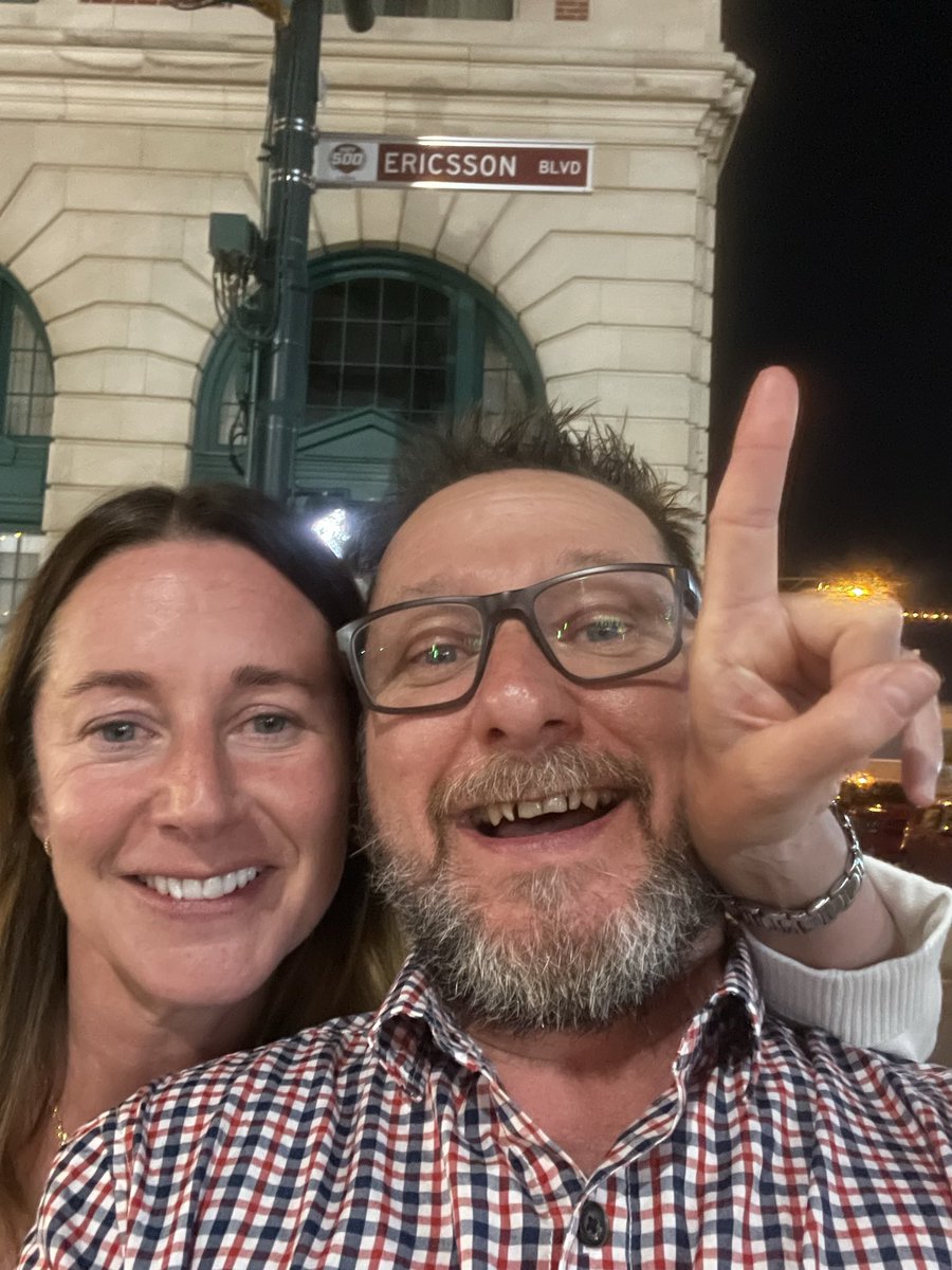 st-anley tweet media