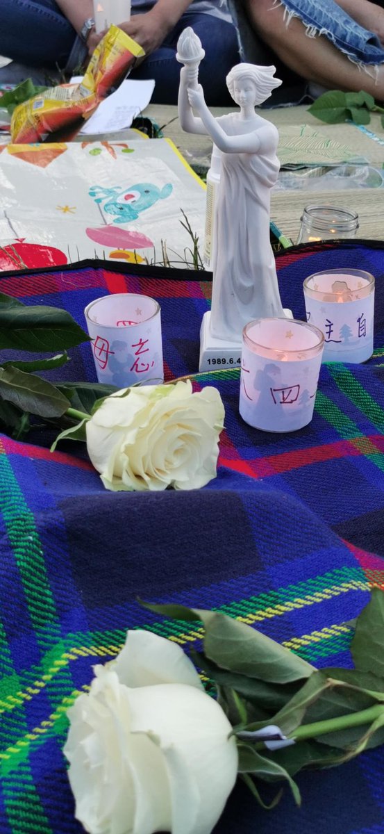 China uses #NationalSecuryLaw in #Hongkong to block &amp; silence people from commemorating the #1989Tiananmen democracy movement. But this will not stop people from lighting candles all over the world to demand justice for the victims.
#JuneFourth #WeDoNotForget #毋忘六四 #燭光不滅