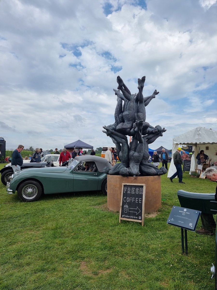 MSServicesLtd's tweet photo. The Floral Fringe Fair day 1 was a huge success even with the rainy start.  The Barista Bros served up brilliant coffee! Dave even made a new friend! Let's see what tomorrow brings! #leaonardslee #leaonardsleegardens #lowerbeeding #trafficmanagement #westsussex #weekendvibes https://t.co/icFrPPdpkv
