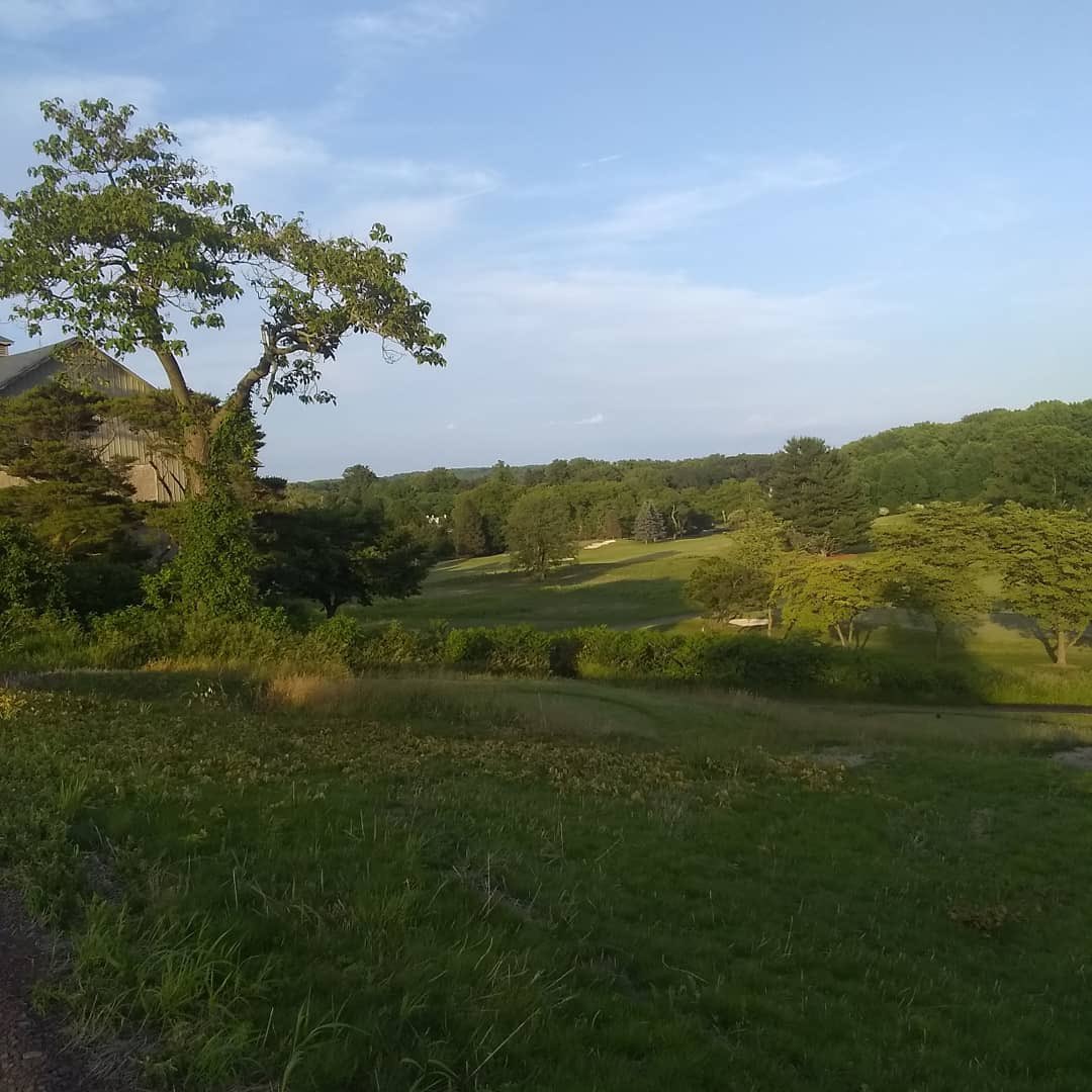 JakewillTurf's tweet image. 4 years ago i started working on a golf course. Started as a summer job and now i can’t get enough of it, Over these past 4 years ive not only grown personally and met some pretty amazing people I’ve made some pretty great friends and got to travel to Europe.