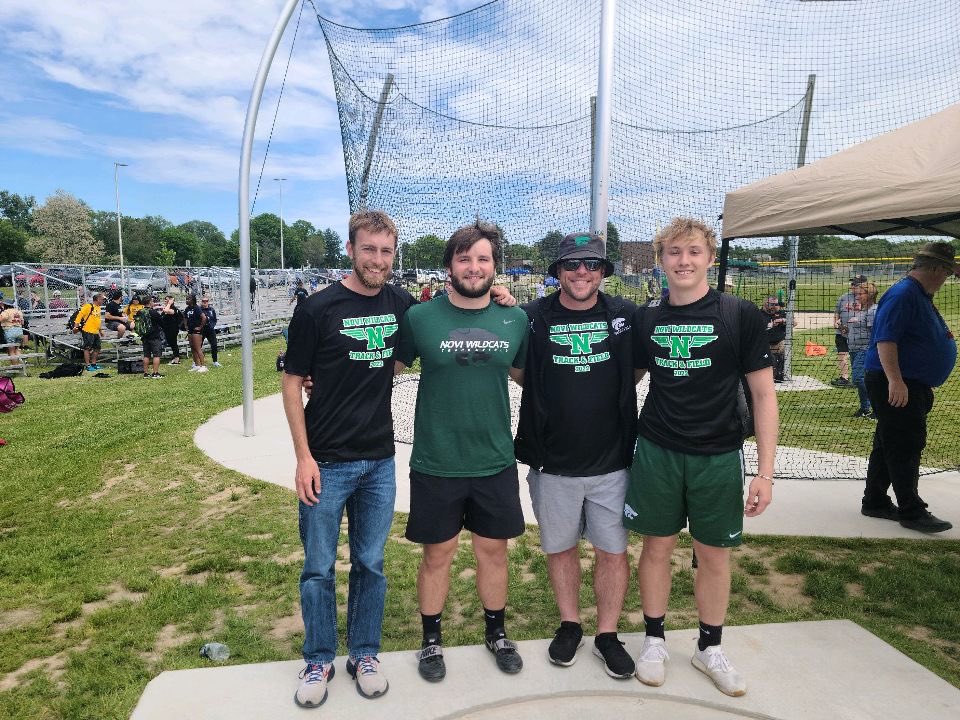 Cameron Bloom is ALL-STATE getting 5th with a discus throw of 144-11😤🤩Preston Johnson gets 16th with a discus throw of 130-11‼️
A HUGE congrats to our throwers🎉🥳