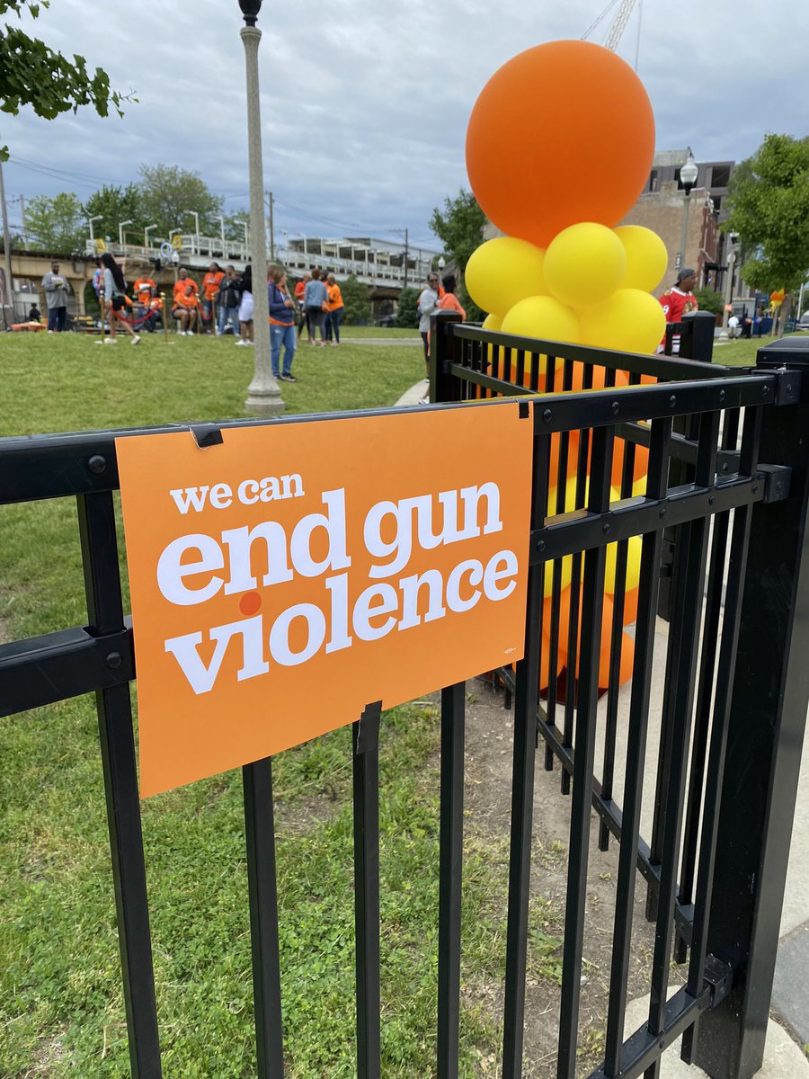 GKMC18's tweet photo. We do this for #HadiyaPendleton
🧡🧡🧡
#WearOrange
#SayHerName https://t.co/3g5cIqluZx
