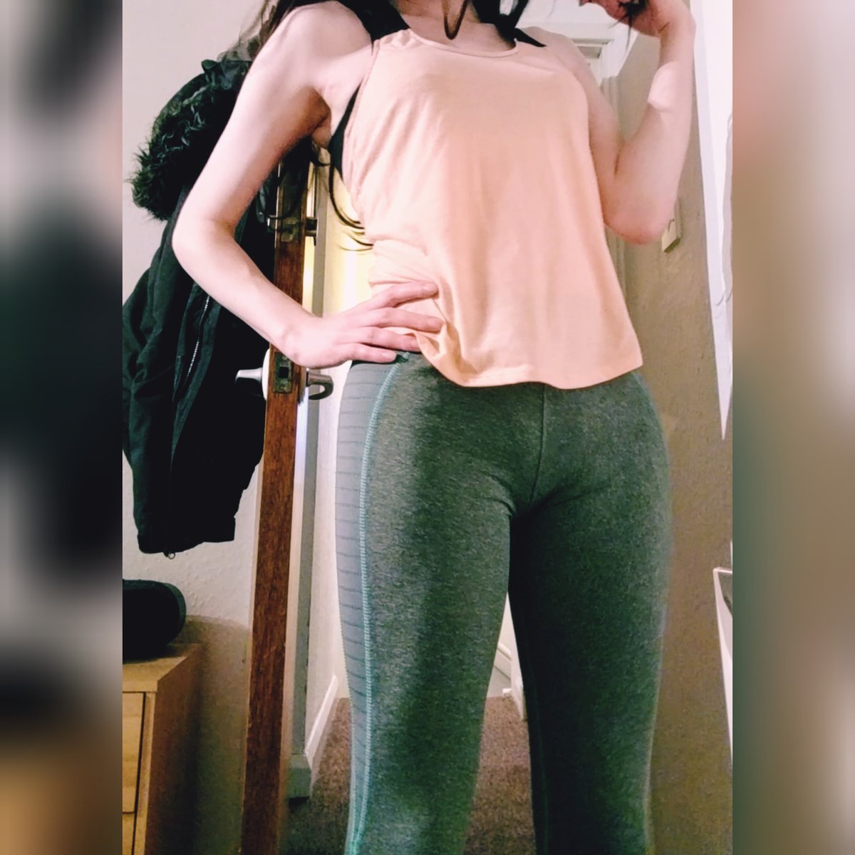 ClaraCrossbred's tweet photo. Just got back from my first session at the gym dressed en femme as they say. Got a lot of looks from guys, either they were checking me out or clocked that I was a dude. What do you think?

#crossdresser #crossdressinglife #gymgirl #Leggings #drag #exercise #sportswear #tuck https://t.co/MFdYXeM4g6