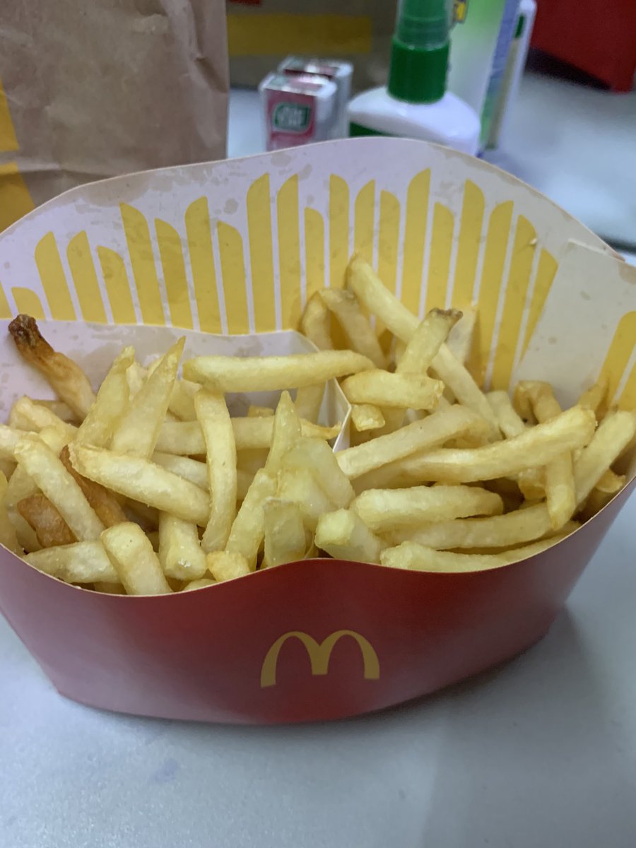 meryllclarisse's tweet photo. MAY BFF FRIES NA ULIT 🥹🥹🥹 #McdoPH #BFFFRIES https://t.co/xjH006c4UM