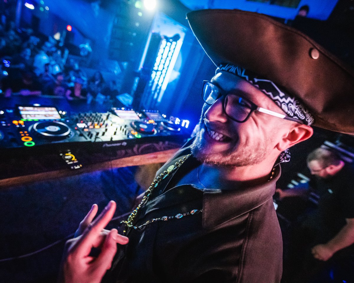 Teminite tweet media