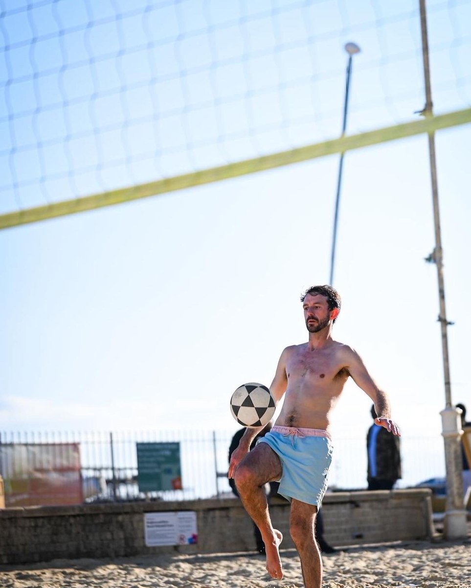 It’s been a long time, but we’re back on the sand again!  It’s like we were never away 😀 
We were also lucky enough to have Khaled from ka.uk to capture the moments - thank you. 🙏 
instagram.com/ka.photo6?igsh…
.
#brighton #footvolley #sun #beach #futvolei