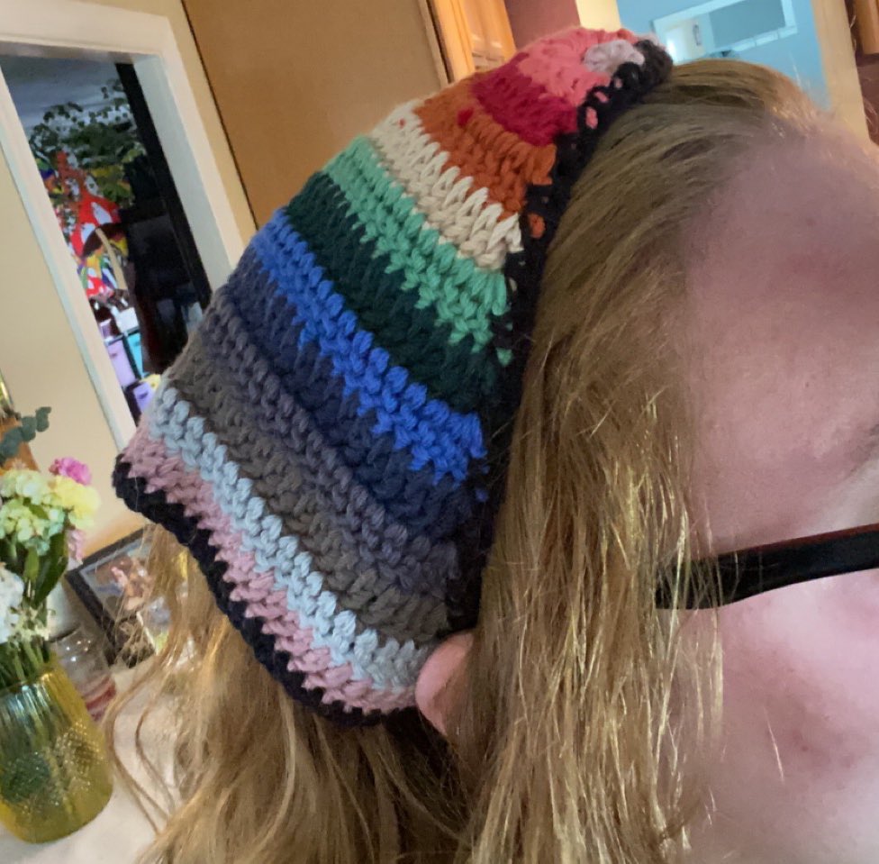 GouletSyd's tweet photo. not only did he buy something for my girlfriend because it was vegetarian, he also bought me this bandanna because he knows I love them and “it reminded me of a rainbow” #supportivedad 🥺 https://t.co/5MNkTtkgvo
