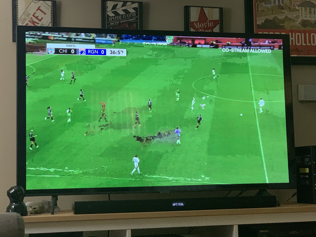 mots15's tweet photo. This is a really neat way to try and watch a game. I always like trying to guess what is happening. Only the best for the #NWSL https://t.co/e5AJjSwvIL