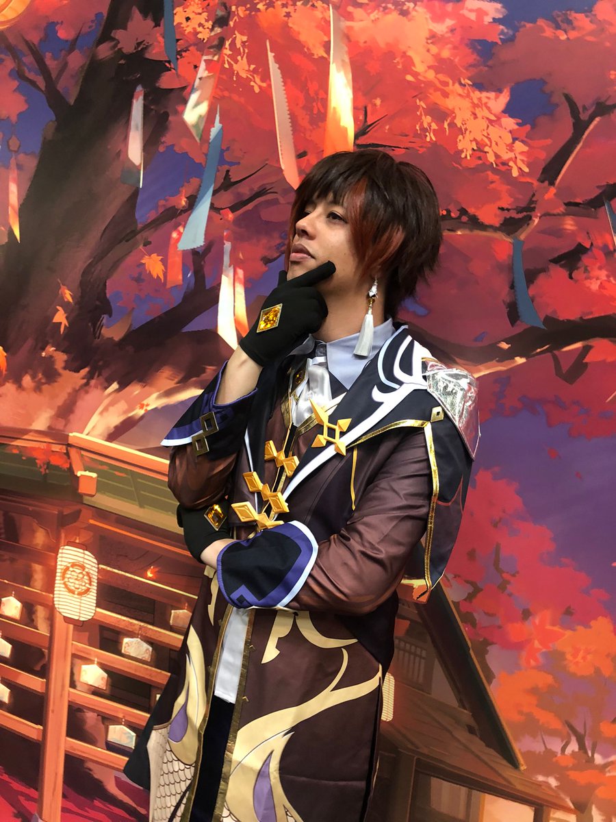 _Lecros's tweet image. Was cosplayed as Zhongli at Dokomi in Germany today. Looking forward to cosplaying him again tomorrow.

#DoKomi2022 #GenshinImpact #Zhongli #cosplay