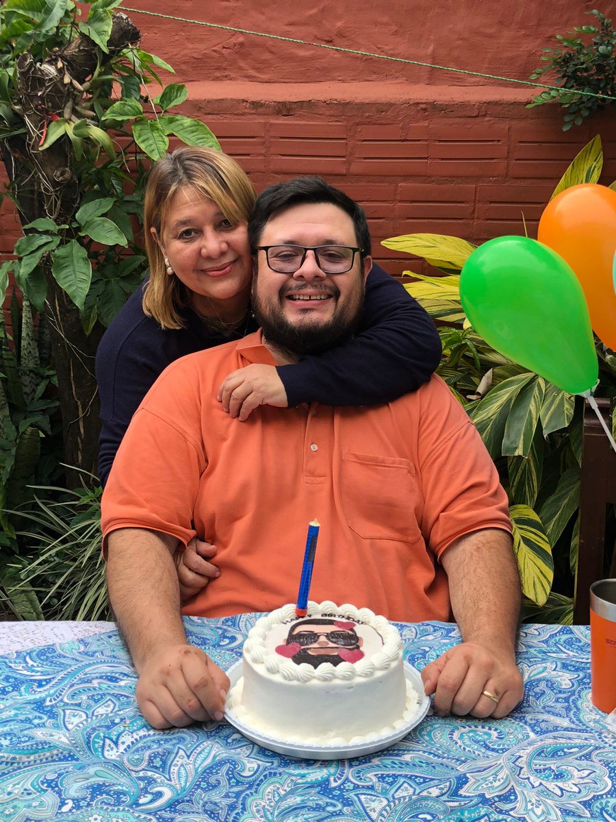 MaKittyMartinez's tweet photo. Feliz cumpleaños 🎊🎂 a mi primogénito, colega y hombre ejemplar. Que Dios bendiga sus pasos 🙏. https://t.co/xtnpoglVaz